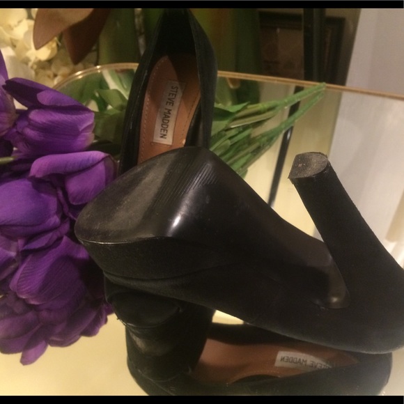 Steve Madden Black open toe suede high heels - Picture 5 of 5